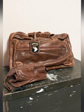 MINT-NWOT- Scully Leather Aero Squadron Duffel & Matching Toiletry Dopp Kit Set